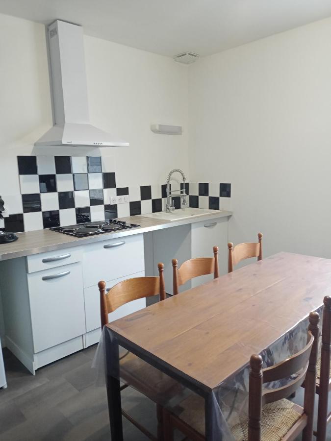 Appart 3 Chambres Noyen-sur-Sarthe Exterior foto