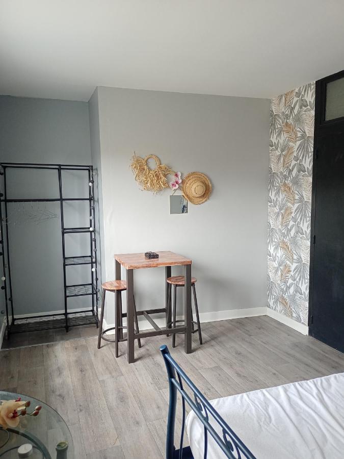 Appart 3 Chambres Noyen-sur-Sarthe Exterior foto